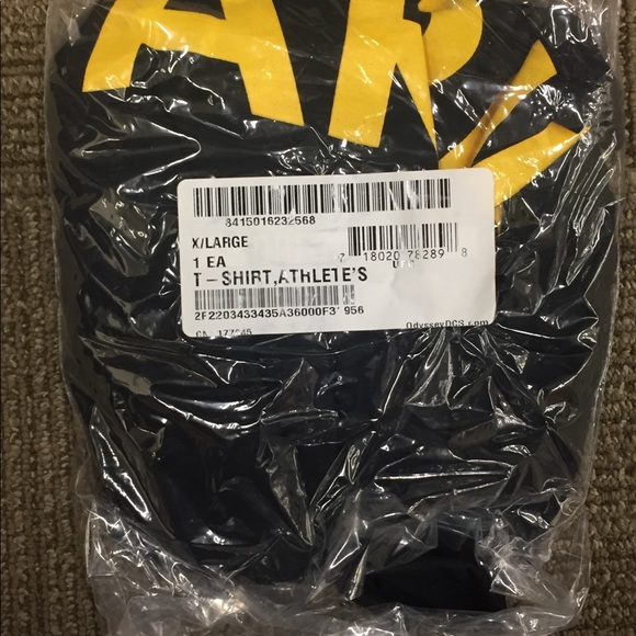 US Army Physical Fitness Uniform Shirt - Picture 2 of 2